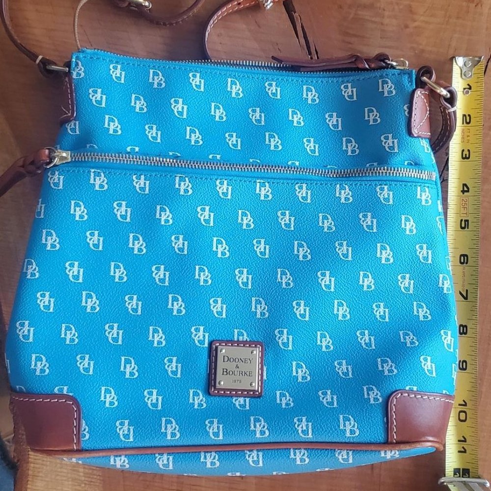 Dooney & Bourke Crossbody